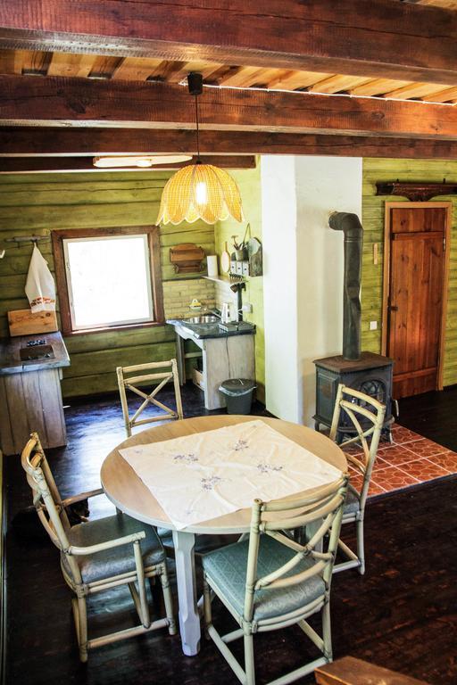 Vabalyne Guest House Vilkiskes Eksteriør bilde